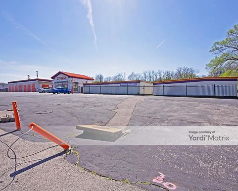 Source URL: https://cdnsc.rentcafe.com/dmslivecafe/3/1076955/1076955-1-4.jpg?width=-1&height=385&quality=80