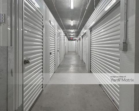 Source URL: https://cdnsc.rentcafe.com/dmslivecafe/3/1076965/1076965-1-4.jpg?width=-1&height=385&quality=80