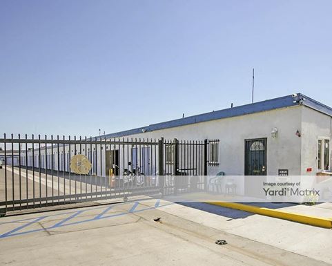 Source URL: https://cdnsc.rentcafe.com/dmslivecafe/3/1076987/1076987-1-2.jpg?width=-1&height=385&quality=80