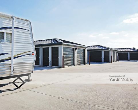 Source URL: https://cdnsc.rentcafe.com/dmslivecafe/3/1076993/1076993-1-5.jpg?width=-1&height=385&quality=80