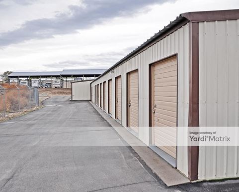 Source URL: https://cdnsc.rentcafe.com/dmslivecafe/3/1077051/1077051-1-2.jpg?width=-1&height=385&quality=80