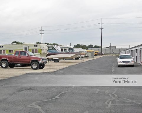 Source URL: https://cdnsc.rentcafe.com/dmslivecafe/3/1077055/1077055-1-4.jpg?width=-1&height=385&quality=80