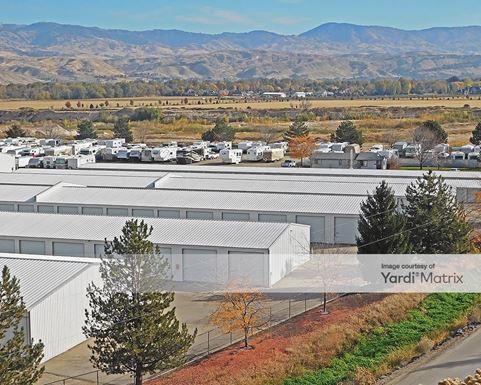 Source URL: https://cdnsc.rentcafe.com/dmslivecafe/3/1077065/1077065-1-5.jpg?width=-1&height=385&quality=80