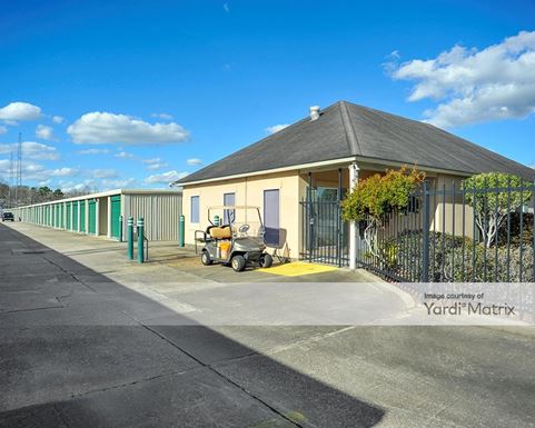 Source URL: https://cdnsc.rentcafe.com/dmslivecafe/3/1077118/1077118-1-4.jpg?width=-1&height=385&quality=80