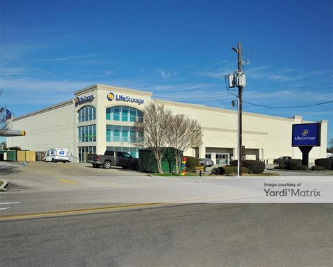 Source URL: https://cdnsc.rentcafe.com/dmslivecafe/3/1077129/1077129-1-3.jpg?width=-1&height=385&quality=80