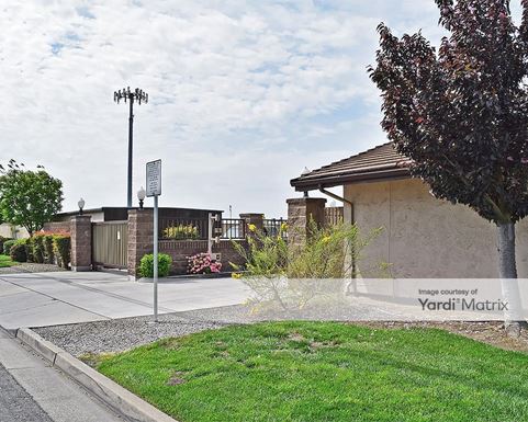 Source URL: https://cdnsc.rentcafe.com/dmslivecafe/3/1077153/1077153-1-4.jpg?width=-1&height=385&quality=80