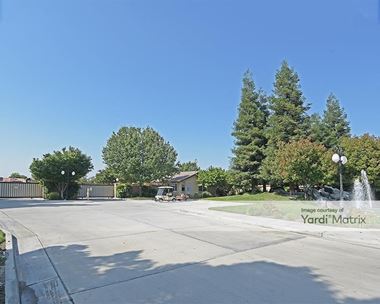 Storage Units for Rent available at 9801 White Lane, Bakersfield, CA 93311