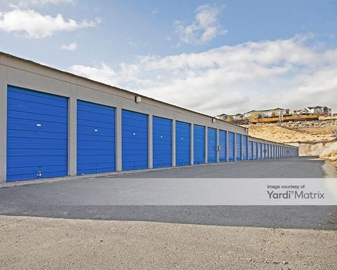 Source URL: https://cdnsc.rentcafe.com/dmslivecafe/3/1077192/1077192-1-5.jpg?width=-1&height=385&quality=80