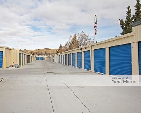 Source URL: https://cdnsc.rentcafe.com/dmslivecafe/3/1077199/1077199-1-4.jpg?width=-1&height=385&quality=80