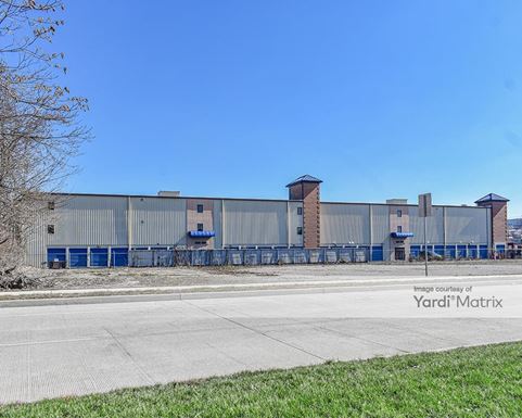 Source URL: https://cdnsc.rentcafe.com/dmslivecafe/3/1077225/1077225-1-4.jpg?width=-1&height=385&quality=80