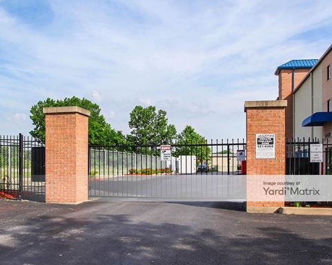 Source URL: https://cdnsc.rentcafe.com/dmslivecafe/3/1077225/1077225-1-5.jpg?width=-1&height=385&quality=80