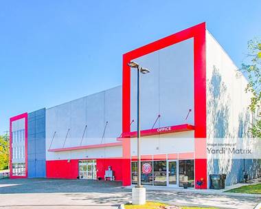 Storage Units for Rent available at 4725 Madison Road, Cincinnati, OH 45227