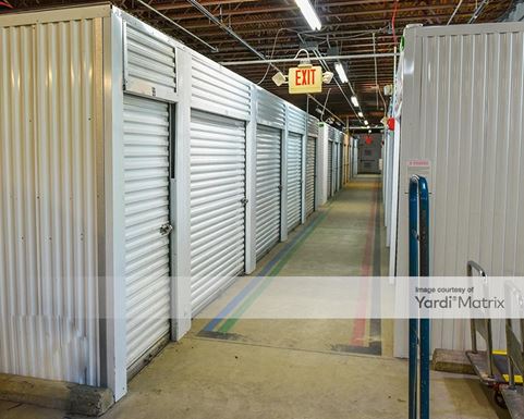 Source URL: https://cdnsc.rentcafe.com/dmslivecafe/3/1077259/1077259-1-4.jpg?width=-1&height=385&quality=80