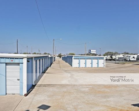 Source URL: https://cdnsc.rentcafe.com/dmslivecafe/3/1077305/1077305-1-4.jpg?width=-1&height=385&quality=80