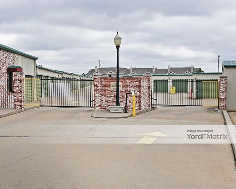 Source URL: https://cdnsc.rentcafe.com/dmslivecafe/3/1077312/1077312-1-2.jpg?width=-1&height=385&quality=80