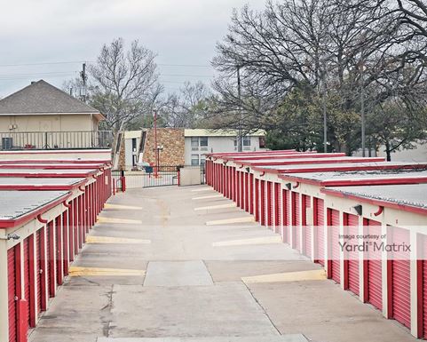 Source URL: https://cdnsc.rentcafe.com/dmslivecafe/3/1077336/1077336-1-3.jpg?width=-1&height=385&quality=80