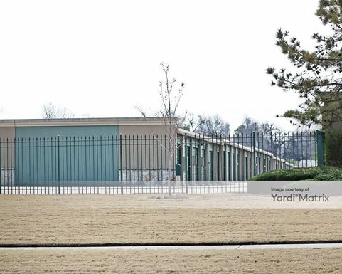 Source URL: https://cdnsc.rentcafe.com/dmslivecafe/3/1077346/1077346-1-3.jpg?width=-1&height=385&quality=80