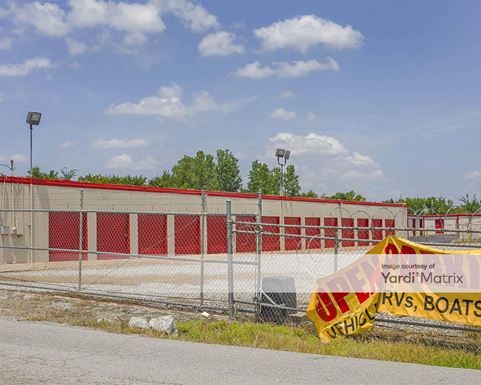 Source URL: https://cdnsc.rentcafe.com/dmslivecafe/3/1077356/1077356-1-5.jpg?width=-1&height=385&quality=80