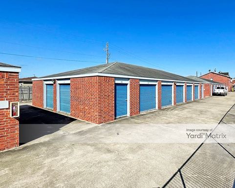 Source URL: https://cdnsc.rentcafe.com/dmslivecafe/3/1077369/1077369-1-2.jpg?width=-1&height=385&quality=80