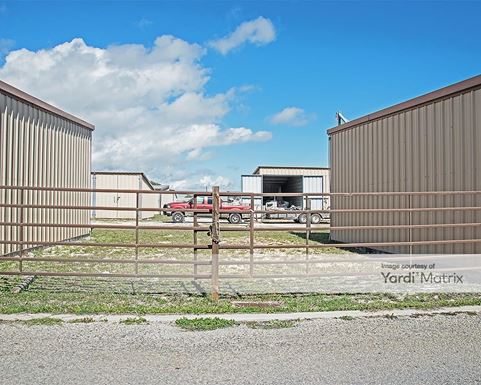 Source URL: https://cdnsc.rentcafe.com/dmslivecafe/3/1077381/1077381-1-5.jpg?width=-1&height=385&quality=80