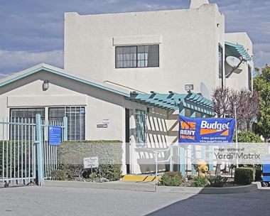 Self Storage Units & Indoor Boat/RV/Vehicle Parking in Salinas, CA