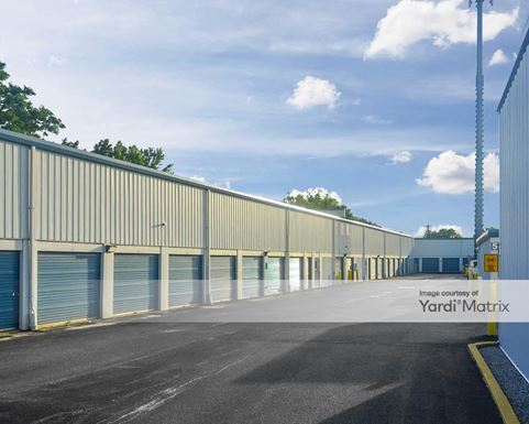 Source URL: https://cdnsc.rentcafe.com/dmslivecafe/3/1077470/1077470-1-2.jpg?width=-1&height=385&quality=80