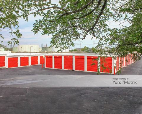 Source URL: https://cdnsc.rentcafe.com/dmslivecafe/3/1077488/1077488-1-4.jpg?width=-1&height=385&quality=80