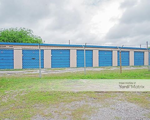 Source URL: https://cdnsc.rentcafe.com/dmslivecafe/3/1077553/1077553-1-2.jpg?width=-1&height=385&quality=80