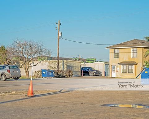 Source URL: https://cdnsc.rentcafe.com/dmslivecafe/3/1077556/1077556-1-3.jpg?width=-1&height=385&quality=80