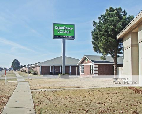 Source URL: https://cdnsc.rentcafe.com/dmslivecafe/3/1077562/1077562-1-1.jpg?width=-1&height=385&quality=80