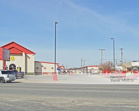 Source URL: https://cdnsc.rentcafe.com/dmslivecafe/3/1077565/1077565-1-2.jpg?width=-1&height=385&quality=80