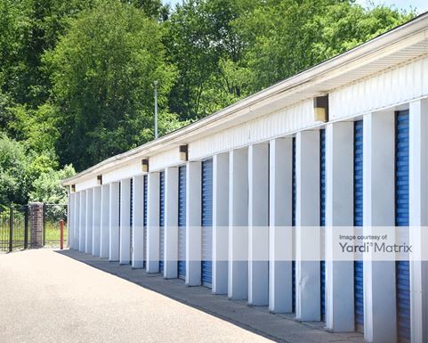 Source URL: https://cdnsc.rentcafe.com/dmslivecafe/3/1077589/1077589-1-4.jpg?width=-1&height=385&quality=80