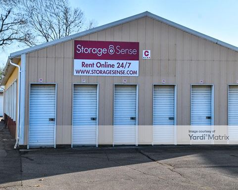 Source URL: https://cdnsc.rentcafe.com/dmslivecafe/3/1077597/1077597-1-4.jpg?width=-1&height=385&quality=80