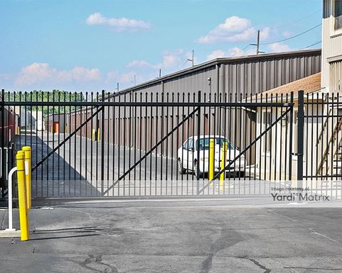 Source URL: https://cdnsc.rentcafe.com/dmslivecafe/3/1077619/1077619-1-5.jpg?width=-1&height=385&quality=80