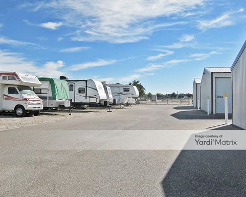 Source URL: https://cdnsc.rentcafe.com/dmslivecafe/3/1077645/1077645-1-5.jpg?width=-1&height=385&quality=80