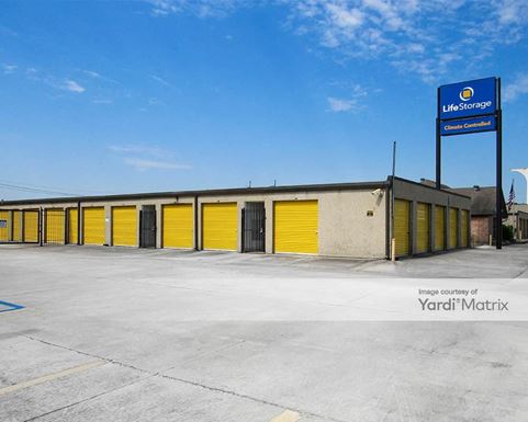 Source URL: https://cdnsc.rentcafe.com/dmslivecafe/3/1077705/1077705-1-2.jpg?width=-1&height=385&quality=80