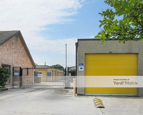 Source URL: https://cdnsc.rentcafe.com/dmslivecafe/3/1077705/1077705-1-4.jpg?width=-1&height=385&quality=80