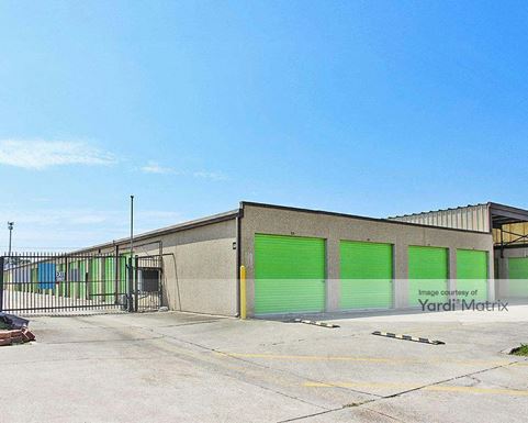 Source URL: https://cdnsc.rentcafe.com/dmslivecafe/3/1077705/1077705-1-6.jpg?width=-1&height=385&quality=80