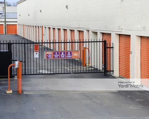 Source URL: https://cdnsc.rentcafe.com/dmslivecafe/3/1077770/1077770-1-4.jpg?width=-1&height=385&quality=80