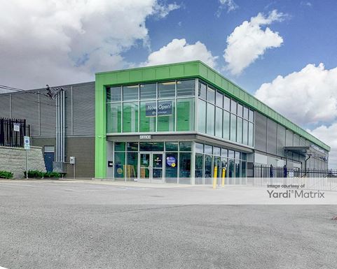 Source URL: https://cdnsc.rentcafe.com/dmslivecafe/3/1077775/1077775-1-2.jpg?width=-1&height=385&quality=80