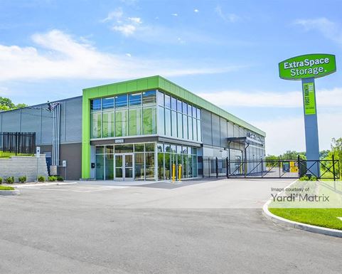 Source URL: https://cdnsc.rentcafe.com/dmslivecafe/3/1077775/1077775-1-4.jpg?width=-1&height=385&quality=80