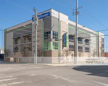 Storage Units for Rent available at 121 Madison Street, Nashville, TN 37208