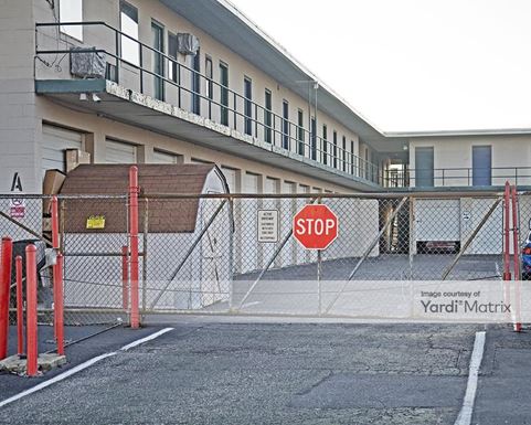 Source URL: https://cdnsc.rentcafe.com/dmslivecafe/3/1077790/1077790-1-2.jpg?width=-1&height=385&quality=80