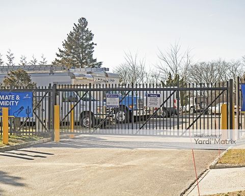 Source URL: https://cdnsc.rentcafe.com/dmslivecafe/3/1077799/1077799-1-5.jpg?width=-1&height=385&quality=80