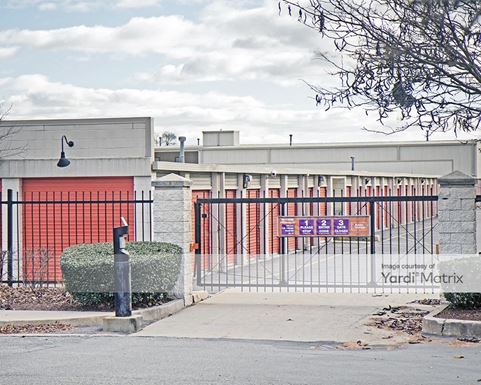 Source URL: https://cdnsc.rentcafe.com/dmslivecafe/3/1077802/1077802-1-2.jpg?width=-1&height=385&quality=80