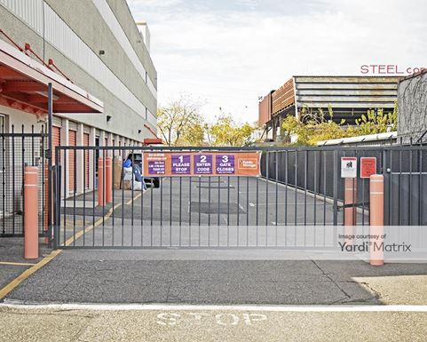 Source URL: https://cdnsc.rentcafe.com/dmslivecafe/3/1077808/1077808-1-4.jpg?width=-1&height=385&quality=80