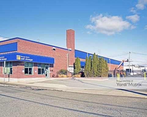 Source URL: https://cdnsc.rentcafe.com/dmslivecafe/3/1077815/1077815-1-2.jpg?width=-1&height=385&quality=80