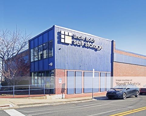 Source URL: https://cdnsc.rentcafe.com/dmslivecafe/3/1077815/1077815-1-4.jpg?width=-1&height=385&quality=80