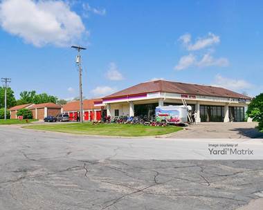 Storage Units for Rent available at 2000 Old County Road 34th Place, Burnsville, MN 55337