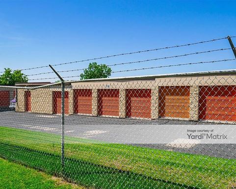 Source URL: https://cdnsc.rentcafe.com/dmslivecafe/3/1077851/1077851-1-2.jpg?width=-1&height=385&quality=80